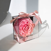 Load image into Gallery viewer, Small Heart Shaped Rose in Mirror Backing Box
