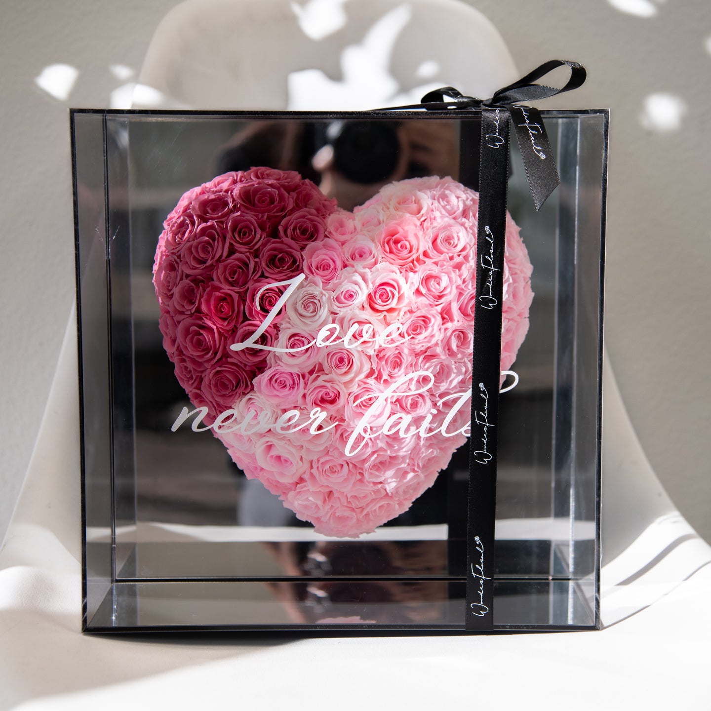 Heart Shaped Rose in Mirror Backing Box - Gradient Pink