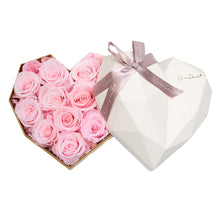 Load image into Gallery viewer, Small Heart Box, Preserved Roses

